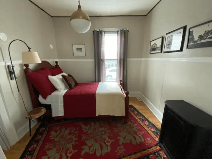 Cozy 3 & 4 Bed Home 2 Blocks To Hospitals & Lambeau Green Bay Buitenkant foto