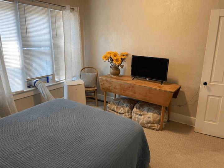Cozy 3 & 4 Bed Home 2 Blocks To Hospitals & Lambeau Green Bay Buitenkant foto