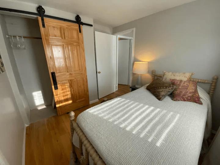 Cozy 3 & 4 Bed Home 2 Blocks To Hospitals & Lambeau Green Bay Buitenkant foto